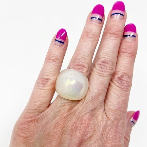 Acrylic Resin Bubble Ring Chunky Cool White - Picture 5 of 5